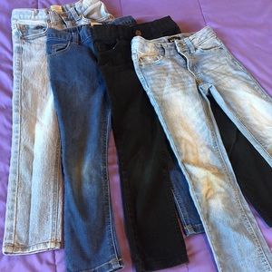4 Pairs Size 5T/5 Girls Jeans